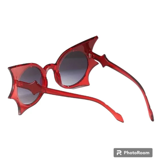 Red Oversized Bat Wing Sunglasses - Halloween Vamp Gothic Glasses With Case - Picture 2 of 4